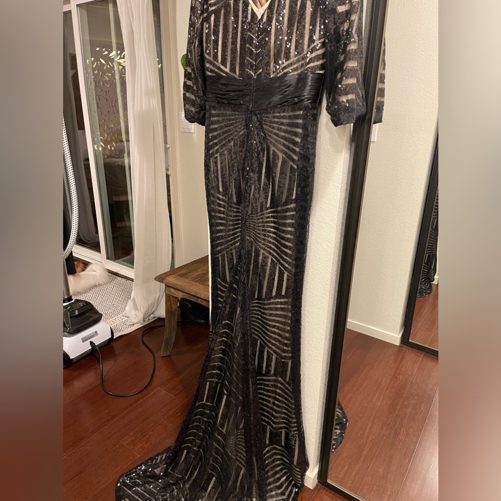 Evening gown - Picture 3 of 10